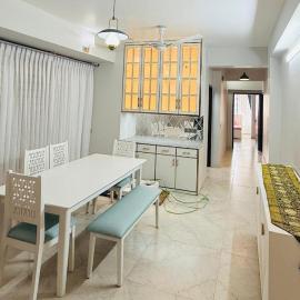 Aponaloy where luxury meets living in Chittagong, hotel u gradu 'Chittagong'