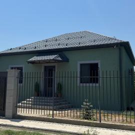 Home in Aygavan, hôtel à Aygavan