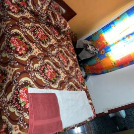 Sumanya guest house 5, hotel em Sukuta