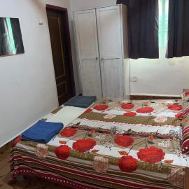 Sumanya guest house 3, hotel in Sukuta