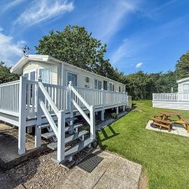Beautiful Caravan With Decking & Wifi At Carlton Meres Park Ref 60002R
