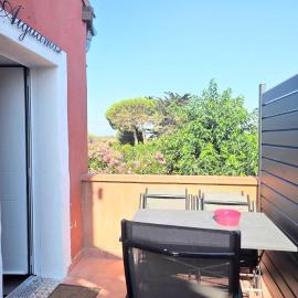 LE BARCARES - plage à pied - logement "Aiguamar" climatisé 1 chambre avec terrasse, 4 personnes - parking privé