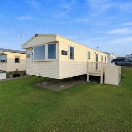 Brilliant 8 Berth Caravan At Reighton Sands Holiday Park, Haven Ref 61053Rc, hotel in Filey
