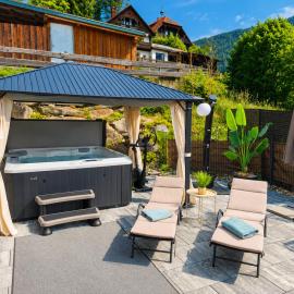 Dreamliner Murau Bungalow mit Whirlpool und Garten, hotel a Murau