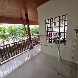 Chaya village F shared pool jacuzzi, ξενοδοχείο σε Phra Ae beach