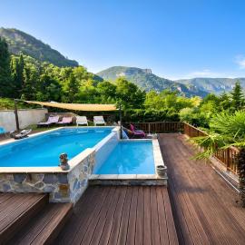 Boyne में, होटल LES GARGOUILLES - Piscine à Débordement Avec Vue Exceptionnelle - Gorges du Tarn - Millau