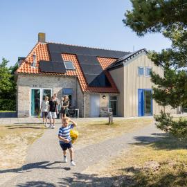 Familieboerderij met privé binnenzwembad en sauna | 12 personen