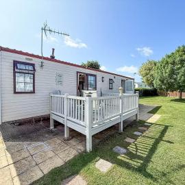 Great 6 Berth Caravan For Hire At Cherry Tree Holiday Park In Norfolk Ref 70801C