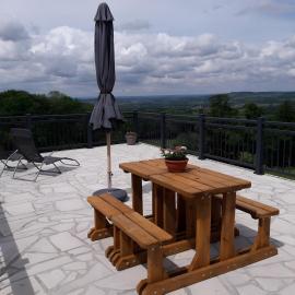 Gîte la Roche du Gravillot, hotel a Château-Chinon