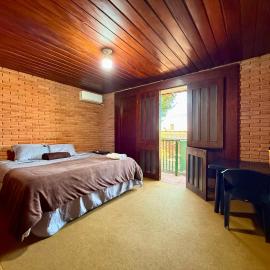 Suíte com Ar condicionado no Centro de Botucatu, hotel en Botucatu