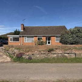 Hereford 4 bed family home + garden by park, hotel in Wellington