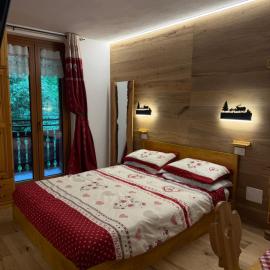 Love Chalet – hotel w mieście Foppolo