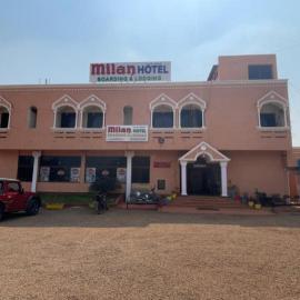 Milan Hotel, hotelli kohteessa Zahirābād