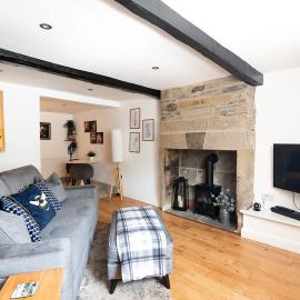 SPINDLE COTTAGE - Riverside cottage on the edge of the Peak District