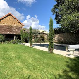 Maison de charme refaite à neuf Piscine & jacuzzi