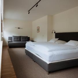 Hotel Am Waldschwimmbad, hotel Bürstadtban