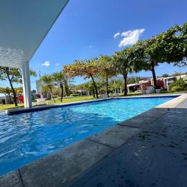Casa Acogedora, Mall de san San Gabriel, ideal Ejecutivos, Hotel in Nejapa