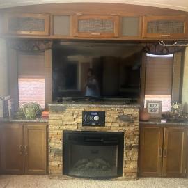 Lakeside Glamper Stay, Hotel in Delta