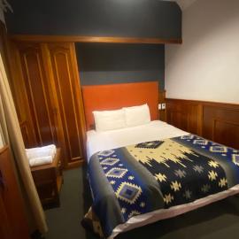 Cavi Rooms 513