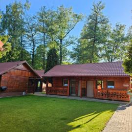 Bajkowa Przystań, hotel a Pokrzywna