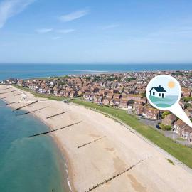 Wonderful Seafront Home - Panoramic Ocean Views
