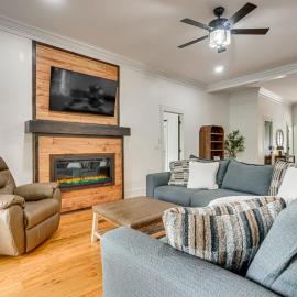 Luxe 4BR Cabin at Innsbruck Resort in Helen, Hotel in Helen