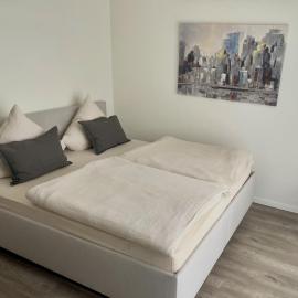 Boxenstopp Adenau - Modernes Zimmer am Nürburgring