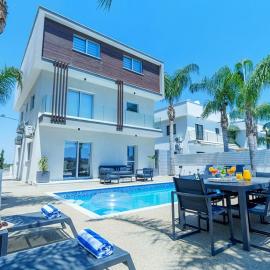 Cobalt Villa - 4 Beds Exceptional Villa in Ayia Napa