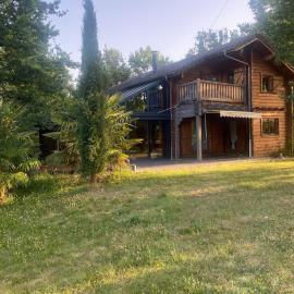 Chalet Mélusine, hotel di Saint-Rémy-en-Rollat