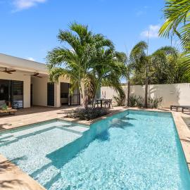 Luxe Tropische Villa met Privézwembad, hotel in Jan Thiel