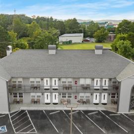 TN TREASURE- 1 Free Dollywood Tkt-1 BD Condo-Sleeps 4