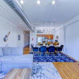 The Stallion #301 - Walk to attractions, Modern Luxe Loft in Downtown Memphis with free covered gated parking, hotel u gradu Memfis