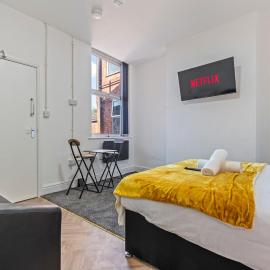 Stylish Studio Apartment B with Parking & Self Check-In in Ilkeston