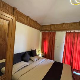 The Hill Aashray Spacious 2bhk Retreat Nainital, Hotel in Nainital