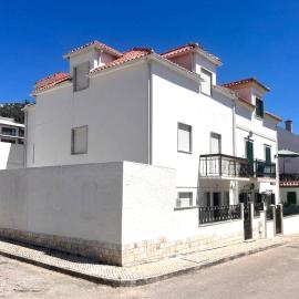 Casa Atlântico Nazaré, hotel in Nazaré
