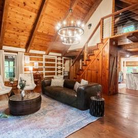 SAUNA HOTtub rustic 2bd 2ba peaceful cozy, hotel di Cumming