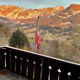 Alp Chnorz Penthouse, hotell i Nesslau