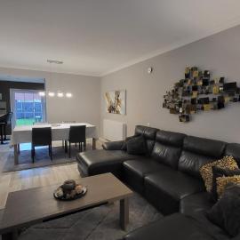 Tomorowland Woning in Boom, hotel u gradu Bom