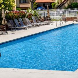 Sports Village Condo Pool, Courts, Near Zion