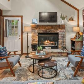 Boulder Pointe by AvantStay, hotel in Lake Harmony