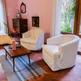 Casa Aureliano Macondo Banho de Floresta Lareira, hotel in Tapiraí