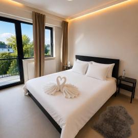 Luxury 1 Bedroom Apartment with Sofa Bed & Balconies Prime Location near ING Arena, Expo 12 & Atomium, hotell i Wemmel