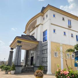 JERICO VILLA HOTEL AND GARDEN Anambra Airport hotel, hotell 