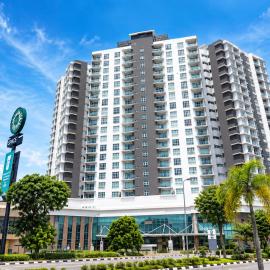 Viesnīca KULAI HOME STAY @IOI MALL/JPO/AEON/SENAI AIRPORT pilsētā Kulai