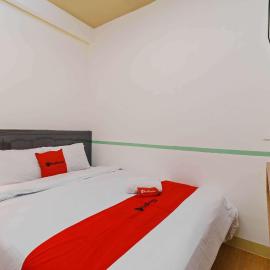 RedDoorz @ Taman Royal Tangerang, Hotel in Buaran