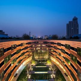 HUALUXE Shanghai Twelve At Hengshan, hotel sa Shanghai