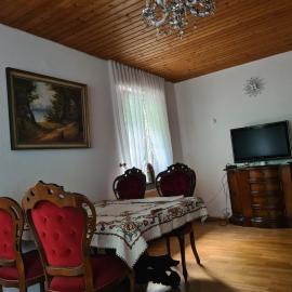 Haus Nummer 7, готель у місті Мандершайд