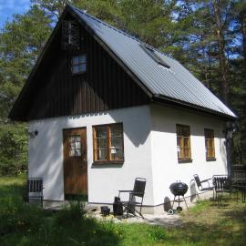 Fårö stonehouse – hotel w mieście Fårö