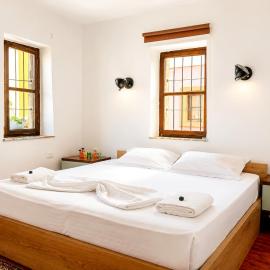 Rise And Shine Rooms Korca