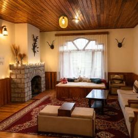 Snow Peaks & Valley Views, Pet-Friendly, Hallan